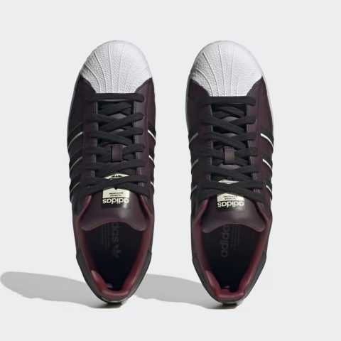 ADIDAS Originals Men Maroon & White Superstar Colourblocked Leather Sneakers view 2