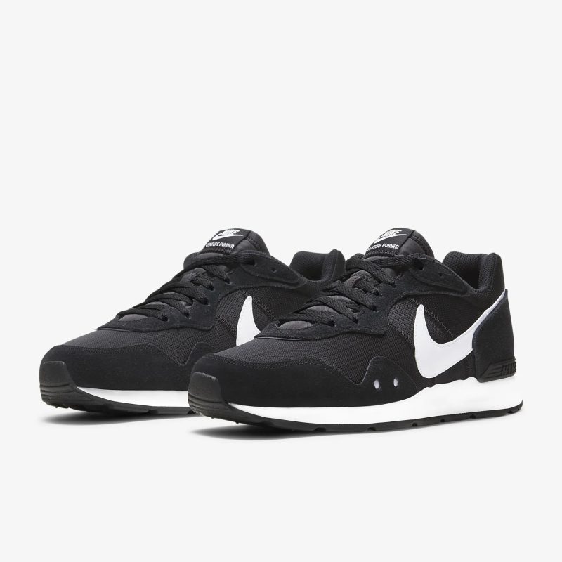 Nike Venture Runner Men's Shoes